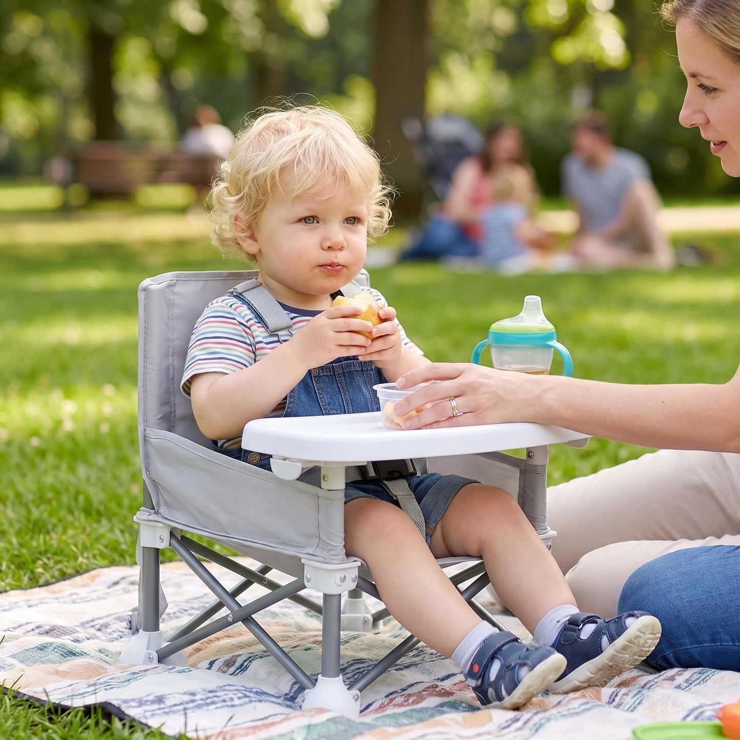 Foldable Outdoor Baby Chair – Portable Camping & Picnic Seat